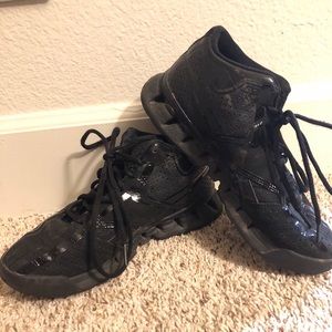 Men’s Reebok Tennis Shoes